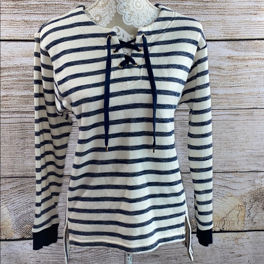 Women’s Jones New York Sweatshirt